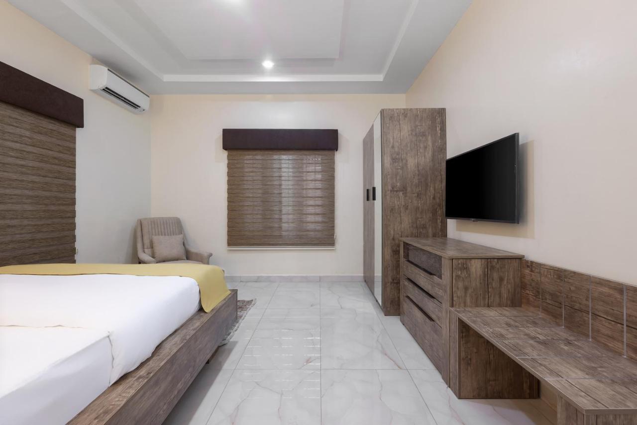 Bkt Cribs - Apartments & Suites 阿布贾 外观 照片