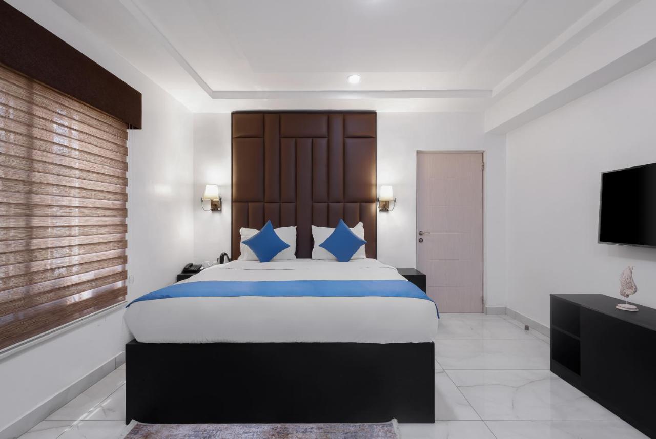 Bkt Cribs - Apartments & Suites 阿布贾 外观 照片
